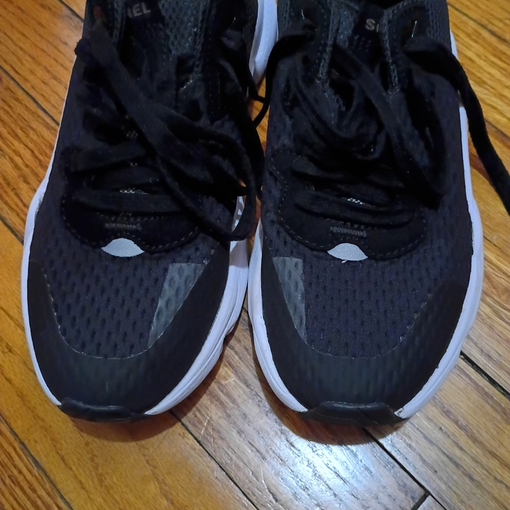 Sorel Kineric Black and White Athletic Shoes - Picture 5 of 6
